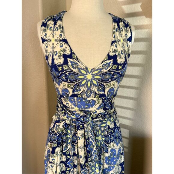 Vanessa Virginia Floral V-Neck Sleeveless Tie Waist Maxi Dress Blue White Small - Picture 5 of 16